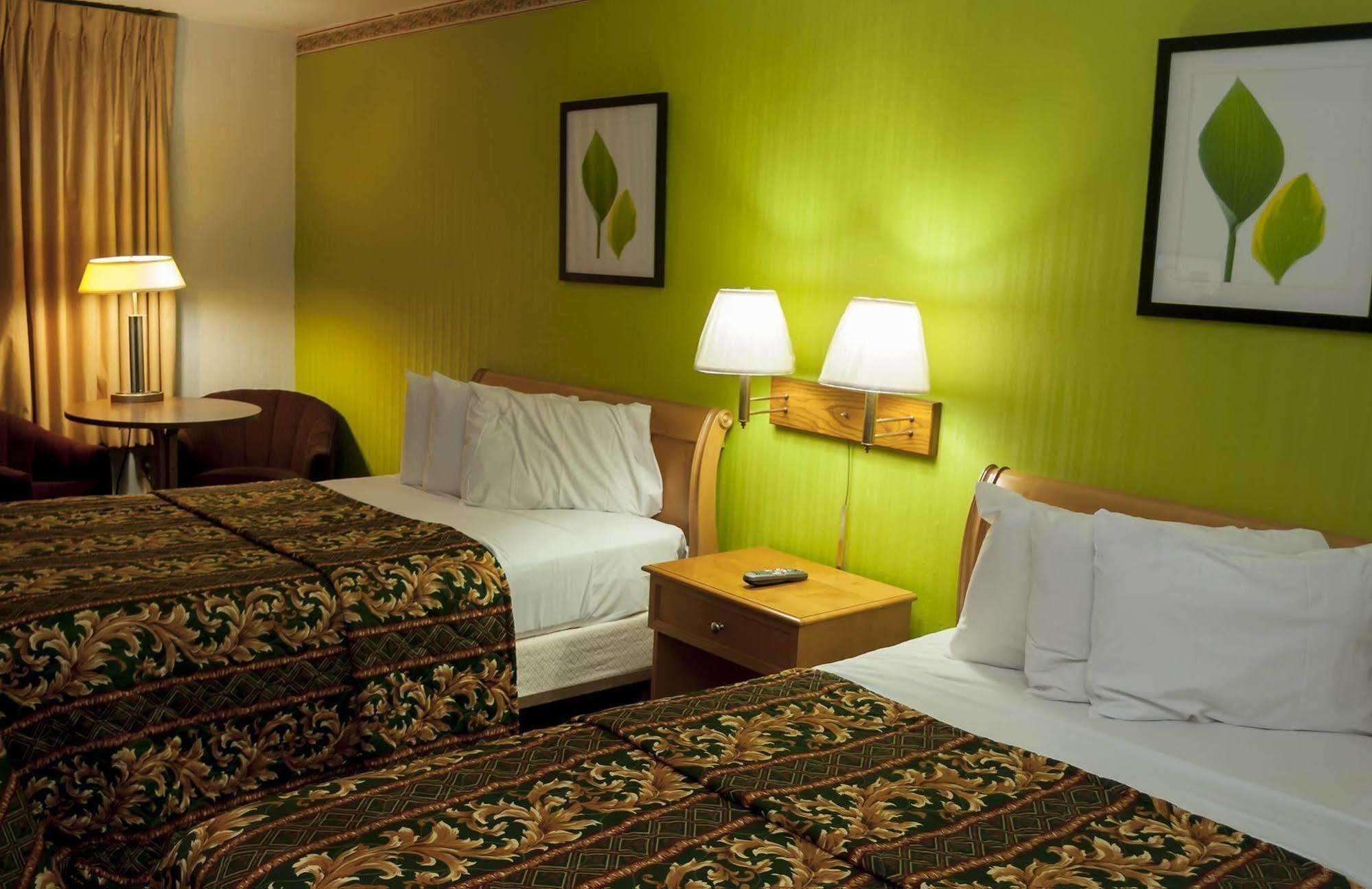 Twi-Lite Inn Фронт-Ройал Экстерьер фото