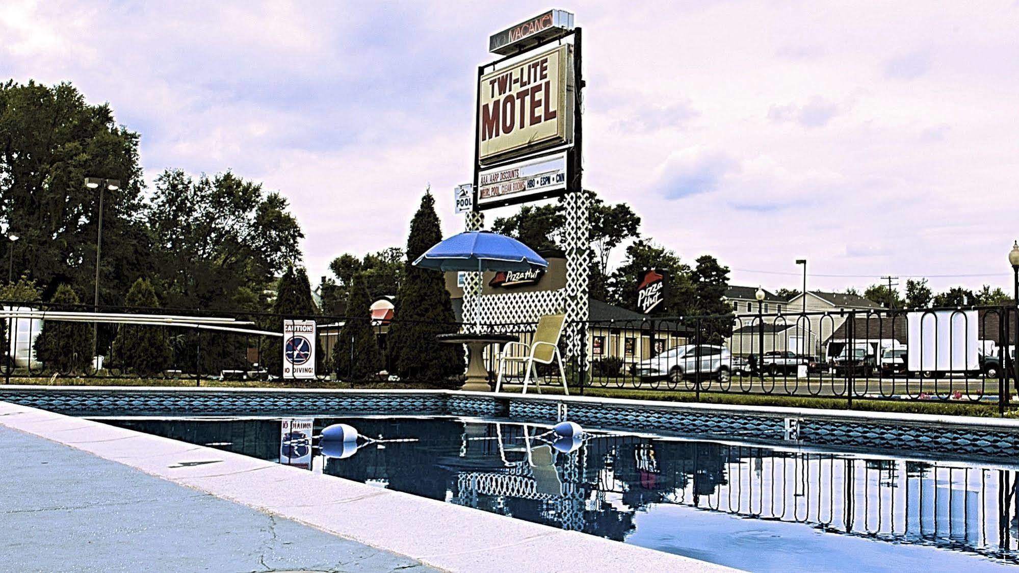 Twi-Lite Inn Фронт-Ройал Экстерьер фото